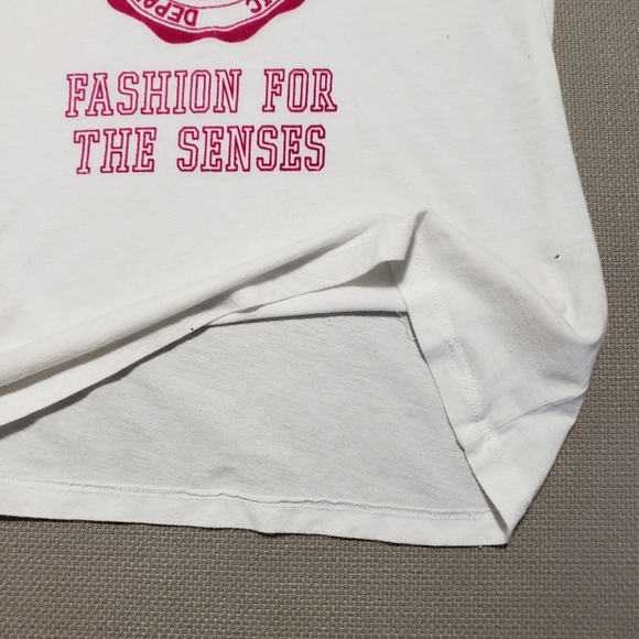 True Religion Woman's V  Neck Shirt Size Large - Picture 8 of 10